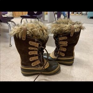 SOREL 🤎 Joan of Arctic Boots